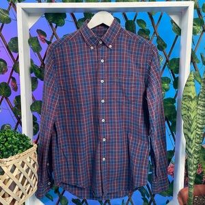 American Eagle Long Sleeve Button Down Plaid Shirt